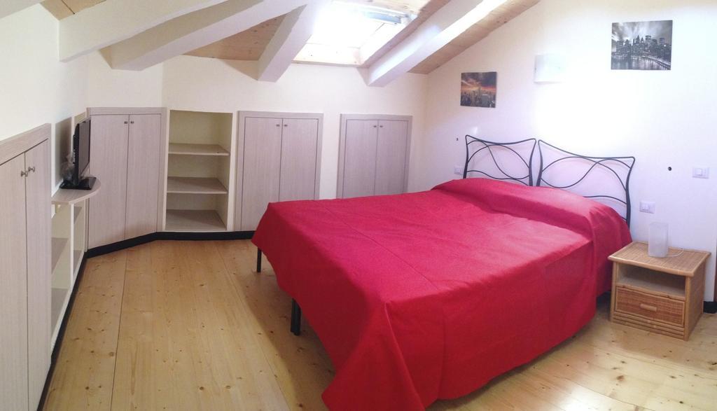 La Casa Di Aaron Apartment Rapallo Room photo